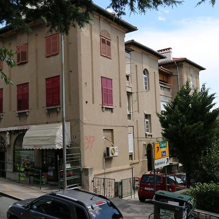 Apartment Krimeja Риека Экстерьер фото